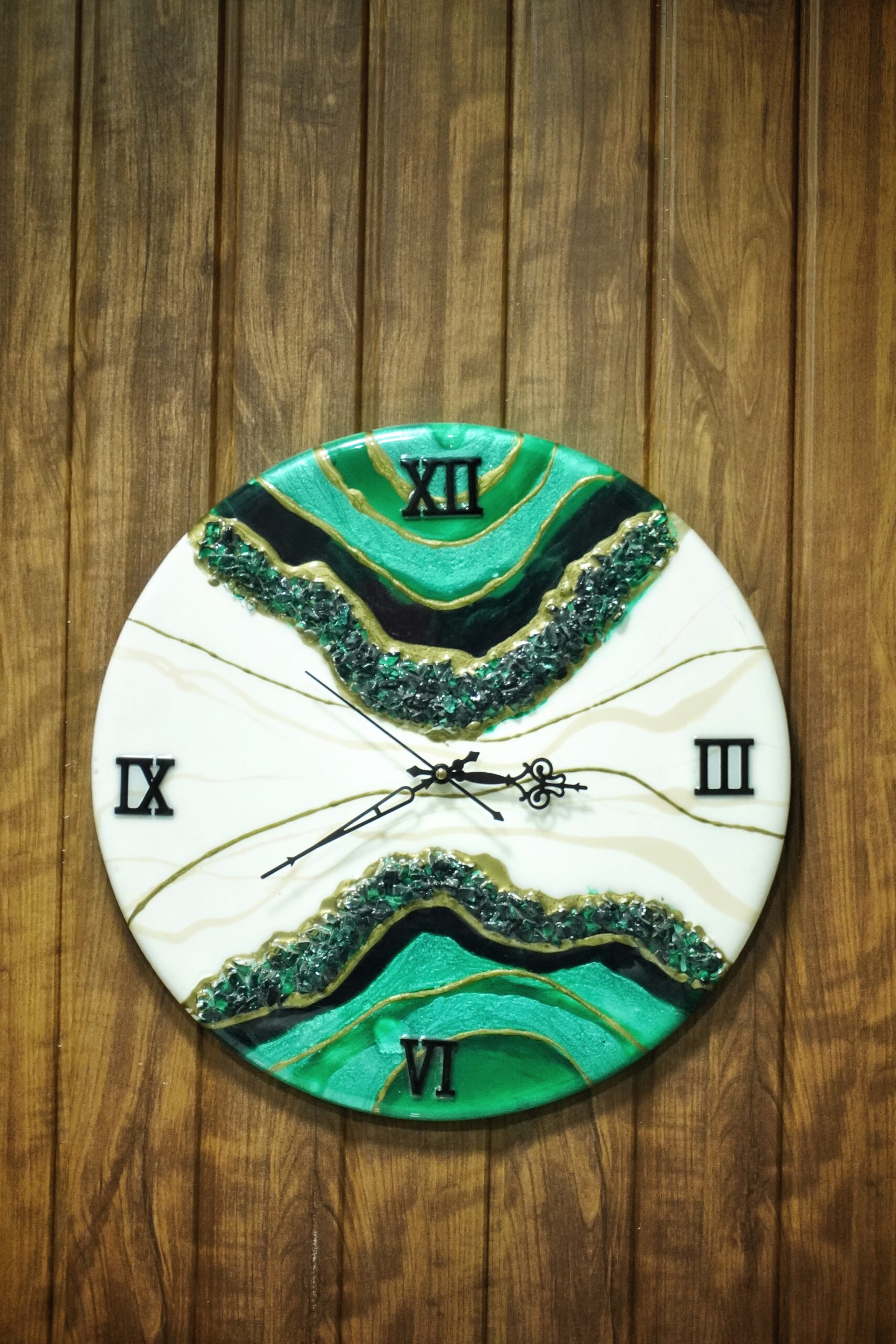 Emerald Geode Resin Wall Clock